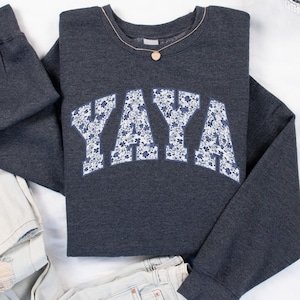Toile Yaya Sweatshirt, Floral Grandma Sweater, Flower New Yaya Crewneck, Chinoiserie Mothers Day Gift for Yaya Pregnancy Reveal Shirt