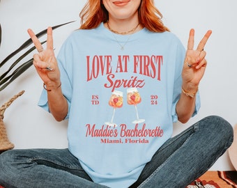 Love at First Spritz Bachelorette Shirt, Comfort Color Aperitif Crewneck, Italian Aperitivo Cocktail Bridal Party Gift, Italy Bach Party Tee