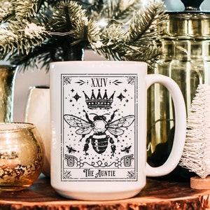 Tasse à café tante, carte de tarot personnalisée gobelet tante cool, cadeau reine des abeilles promue tante, tasse nouvelle tante faire-part de grossesse,