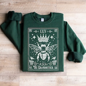 Sweat grand-mère, faire-part de grossesse grand-mère sorcière, pull club grand-parents cool carte de tarot, cadeau personnalisé promu grand-mère