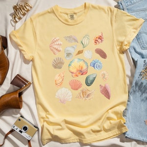 Seashell Shirt, Comfort Colors Coastal Grandmother Crewneck, Vintage Starfish Tee, Ocean Surf Tshirt, Oversized Cottagecore Beach Coverup