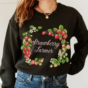 Strawberry Farmer Sweatshirt, Plant Lover Crewneck, Botanical Fruit Print Shirt, Cute Gardener Gift, Spring Cottage Core Aesthetic Clothing,