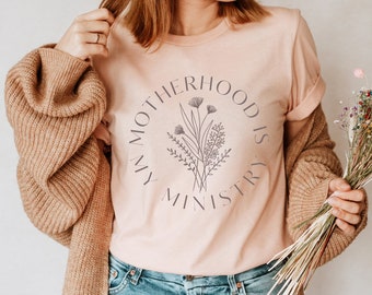 Camiseta "La maternidad es mi ministerio", camiseta "SAHM", camiseta "Tradwife", regalo del día de la madre, camiseta "Stand at Home Mom", regalo para mamá, camiseta "Christian Women"
