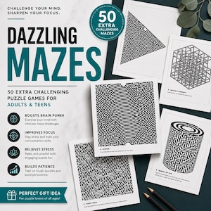 Może przedstawiać: Zbiór białych kart z czarno-białymi labiryntami. Karty ułożone są na ciemnej powierzchni, z tekstem "Dazzling Mazes" i "50 Extra Challenging Mazes". Obraz zawiera również tekst promujący korzyści z układania puzzli.
