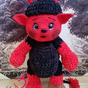 Wzór na szydełkowego słodkiego małego diabła Amigurumi