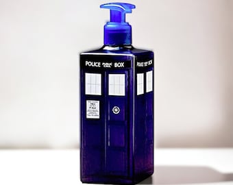 Dr Who Soap FULL Doctor Tardis Vloeibare Hand Dispenser Politie Box BBC Verjaardag Kerst Vaders Klassiek Officieel Fan Aanwezig Cadeau Klassiek