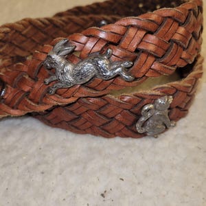 Vintage BRIGHTON Womens Belt Size 32 Leather Silver Animal Braided Weave Novelty image 3