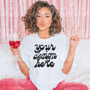 T-Shirt Mockup White Shirt Mock up TShirt Model Mock Up Tee Mock-up Women Mockup Influencer Mock up Bella Canvas 3001 Gildan 5000 6400