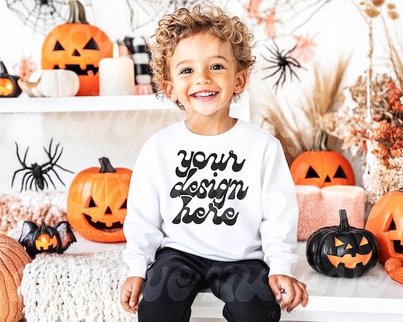 Mockup di felpa per bambini piccoli, modello di Halloween, modello