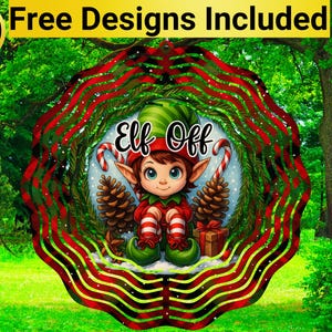 Puede incluir: Un molinillo de viento de metal de Navidad rojo y verde con un duende de dibujos animados que lleva un gorro rojo y blanco y sostiene un bastón de caramelo. El duende está rodeado de piñas y el texto "Elf Off" está escrito sobre el duende.