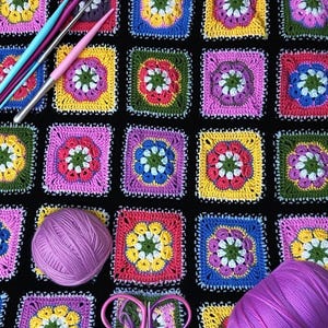 African Flower Granny Square Crochet Pattern easy to understand with images Flower African