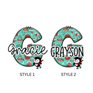 Nombre personalizado PNG Sublimación Pingüino patinando en invierno con fondo azul Letra / Navidad personalizada para niños / Lindo gráfico de dibujos animados PNG