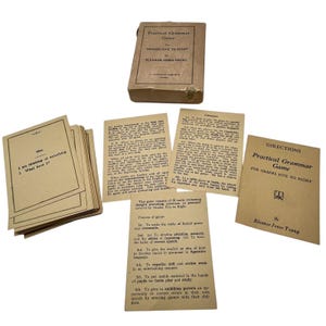 Juego de cartas de gramática práctica antigua. Una efímera del condado de Flanagan. E Jones Young School, grados 5.º a 8.º.
