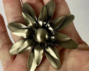 Vintage Mod Flower Power Brooch Silver Tone Modernist Daisy Statement Pin 2.5”