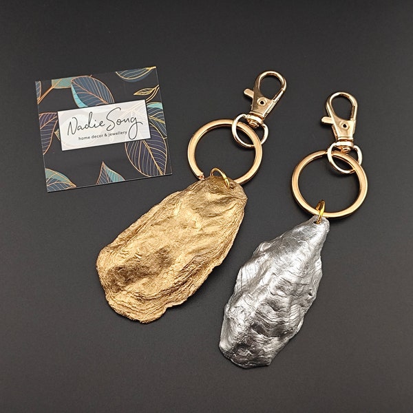 Natural Oyster Shell Keyring, Premium Gold or Silver Finish, Ideal Gift for Any Occasion, Handmade and Handcrafted