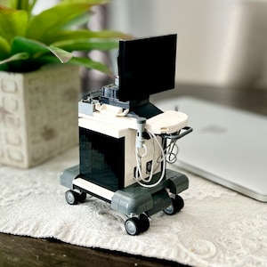 Ultrasound machine brick kit - bricks and full color instructions / Build it yourself / Medical imaging