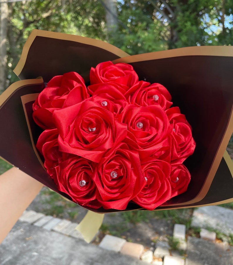 Bouquet,ramo Buchón, 12 Roses, Rosas Eternas, Ribbon Roses - Etsy