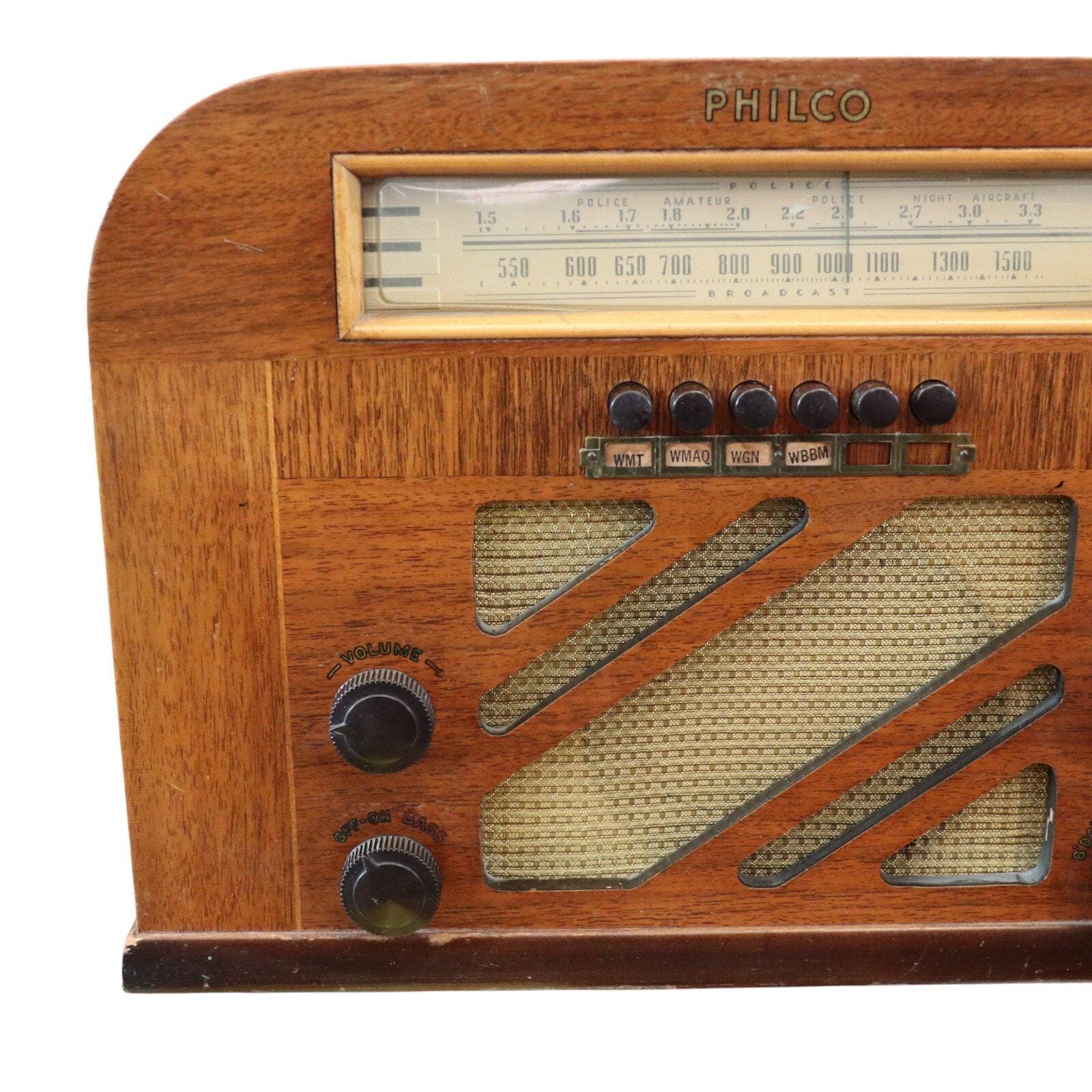Philco 40-135 Tabletop Vacuum Radio - 1940s - Vintage Philco Radio