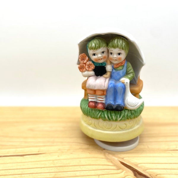 Vintage Ceramic Music Box Figurine Children under Umbrella with Swan / Porcelain Hummel Stormy Weather Style Japan Wind Up Musical Song