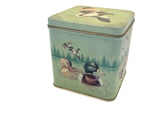 Vintage Cottagecore Granny Mallard Duck Metal Tin Canister / Retro Farmhouse Chic Bird Kitchen Office Desk Garage Container Decor