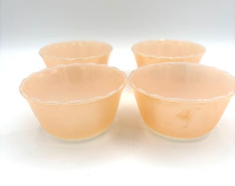 Vintage Peach Luster Sherbet Glass Dessert Custard Small Bowls Dishes / Retro Kitchen Decor Mini Serving Bowls Scallop Edge