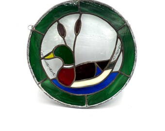 Vintage Handmade Mallard Duck and Leaves Stained Glass Window Hanging Home Decor / Retro Round Bird Living Room Dining Decoration
