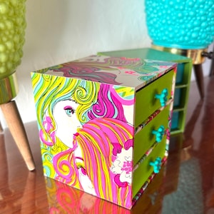 Vintage 60s Mod Girl Psychedelic Bright Colorful Wood Small Jewelry Box Floral Drawer Pulls / Retro 60s Hippie Trinket Bedroom Vanity Decor