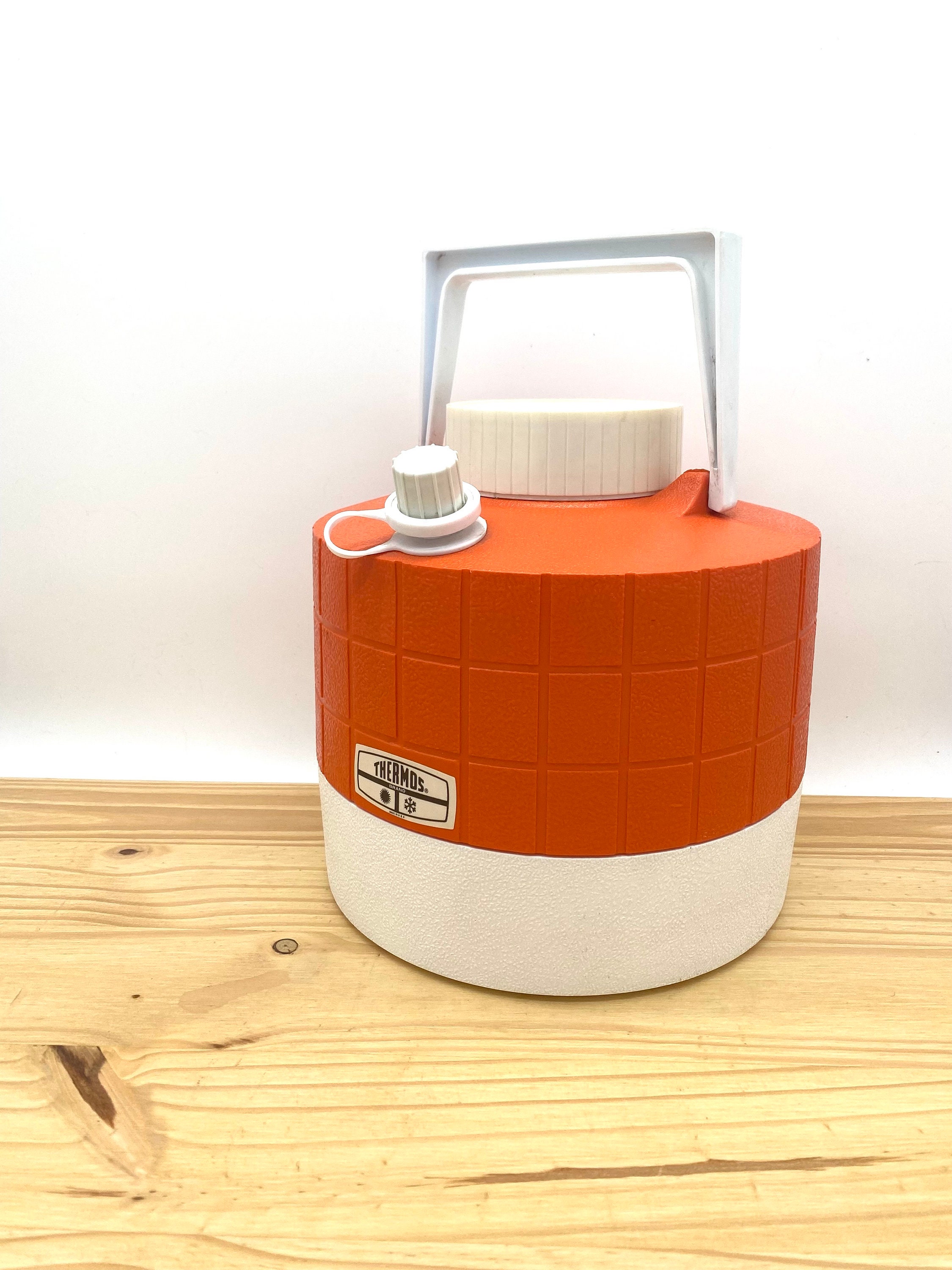 Water best sale cooler thermos