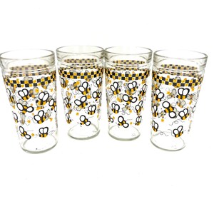 plate with wine glass holder Party Plate w/ Built-In Stemware Holder (Set of 4)
