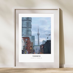 Toronto Poster / Toronto Print / Printable Wall Art for Aesthetic Room Decor / Gallery Wall Art for Travel / Digital Download