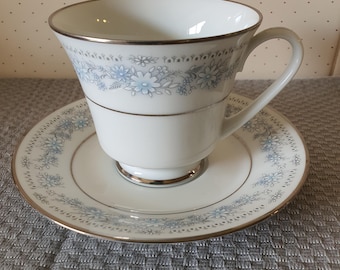 ノリタケ ブルーヒル ティーカップ＆ソーサー 5客セット - Etsy 日本