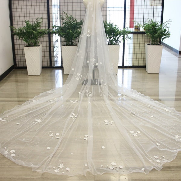 Elegant Floral Wedding Veil Wedding Veil with Pearls 3d Flower Wedding Veil Boho Wedding Veil Bridal Wedding Veil with Scattered Flowers