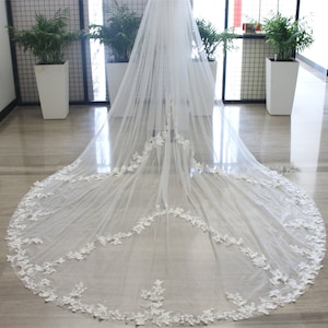 1T Celestial Butterfly Lace Wedding Veil Long Bridal Veil Lace Bridal Veil with Butterfly Cathedral Veil Chapel Veil Ivory/Champagne Veil