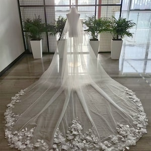 3D Flower Lace Veil/Ivory Bridal Veil with comb Long Bridal Veil with Comb Cathedral Length veil Soft Tulle Wedding Veil,Custom Veil