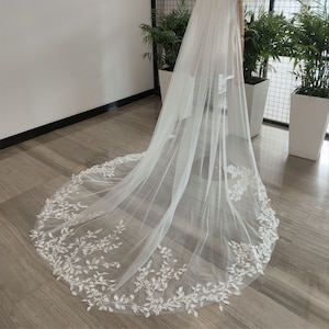 Classical leaves Lace Applique Bridal Veil Long Flower Lace Veil Ivory/White Lace Wedding Veil &Comb Romantic Floral Lace Veil Tulle Veil