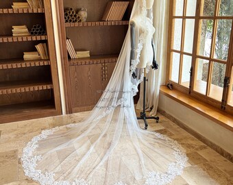 Vintage Floral Lace Mantilla Veil with Comb, Church Wedding Veil, Full Lace Edge Veil, Bridal Sheer Tulle Veil, Romantic Bride Drop Veil