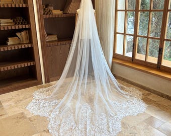 Sequined Lace Cathedral Irregular Hem Wedding Veil, Sparkly Floral Full Lace Edge Bridal Veil, Scalloped Edge Tulle Veil