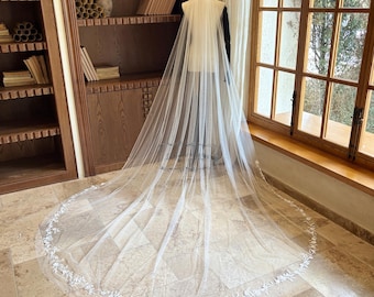 Elegant Sequined Floral Lace Wedding Veil, Romantic Bridal Cathedral Veil, One Tier Soft Tulle Veil, Wedding Accessory