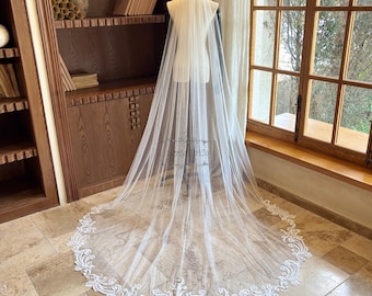 Single Tier Church Wedding Veil, Vintage Sequined Floral Lace Bridal Veil, Boho Veil, Soft Tulle, Romantic Bridal Accessory