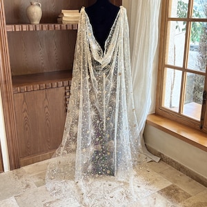 Sparkly Gold Star Moon Cape Veil, Sequined Star Bridal Wedding Cape with Pins, Celestial Cape, V Back Wedding Cape, Vintage Wedding Cape