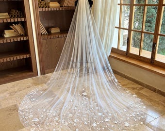 Elegant Flower Leaf Lace Cathedral Veil, Ivory Tulle Wedding Veil, Boho Bridal Veil, Romantic Floral Lace Veil, Bridal Accessories