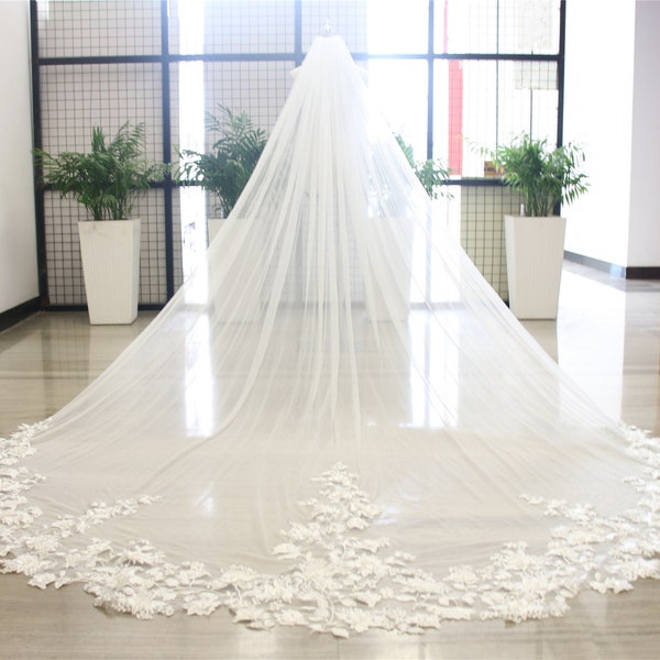 White Lace Applique Veil Floral Bridal Veil with Beads Elegant Lace Wedding Veil Cathedral Length Veil Chapel Length 1 Layer Bridal Veil