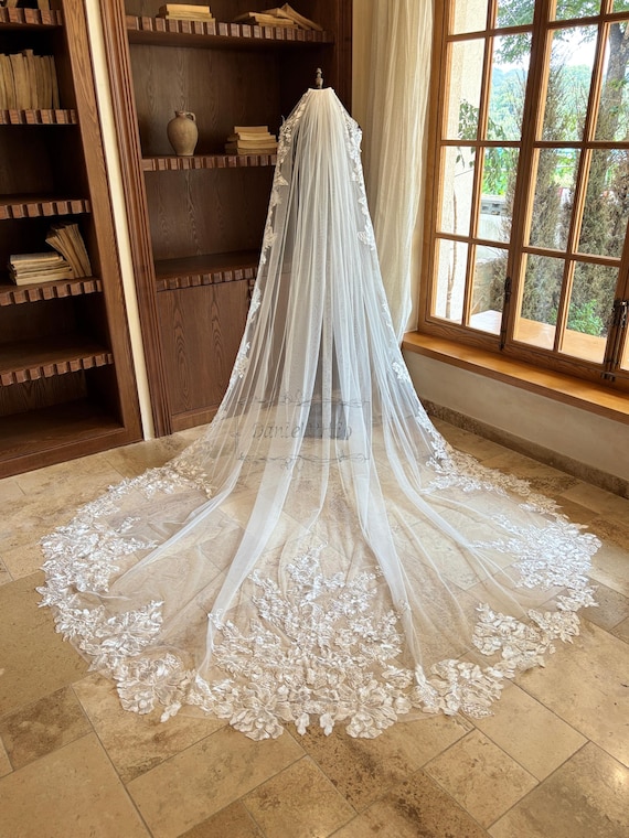 Elegant White Lace Sequined Wedding Veil White Ivory Sequin Lace Veil, Elegant Bride Sequin Lace Veil  main image 4