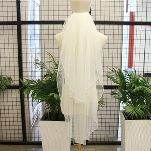 Scallop Edge Bridal Veil 2 Tier Soft Pencil Edge Veil Two Tier Fingertip Length Veil with Blusher Waltz Length Fingertip Length Wedding Veil