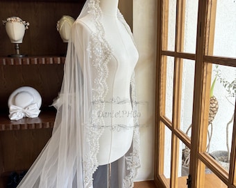 Gorgeous Beaded Wedding Veil, Vintage Mantilla Veil with Comb, Delicate Sequined Lace Veil, Ivory Cathedral Wedding Veil, Bridal Drop Veil