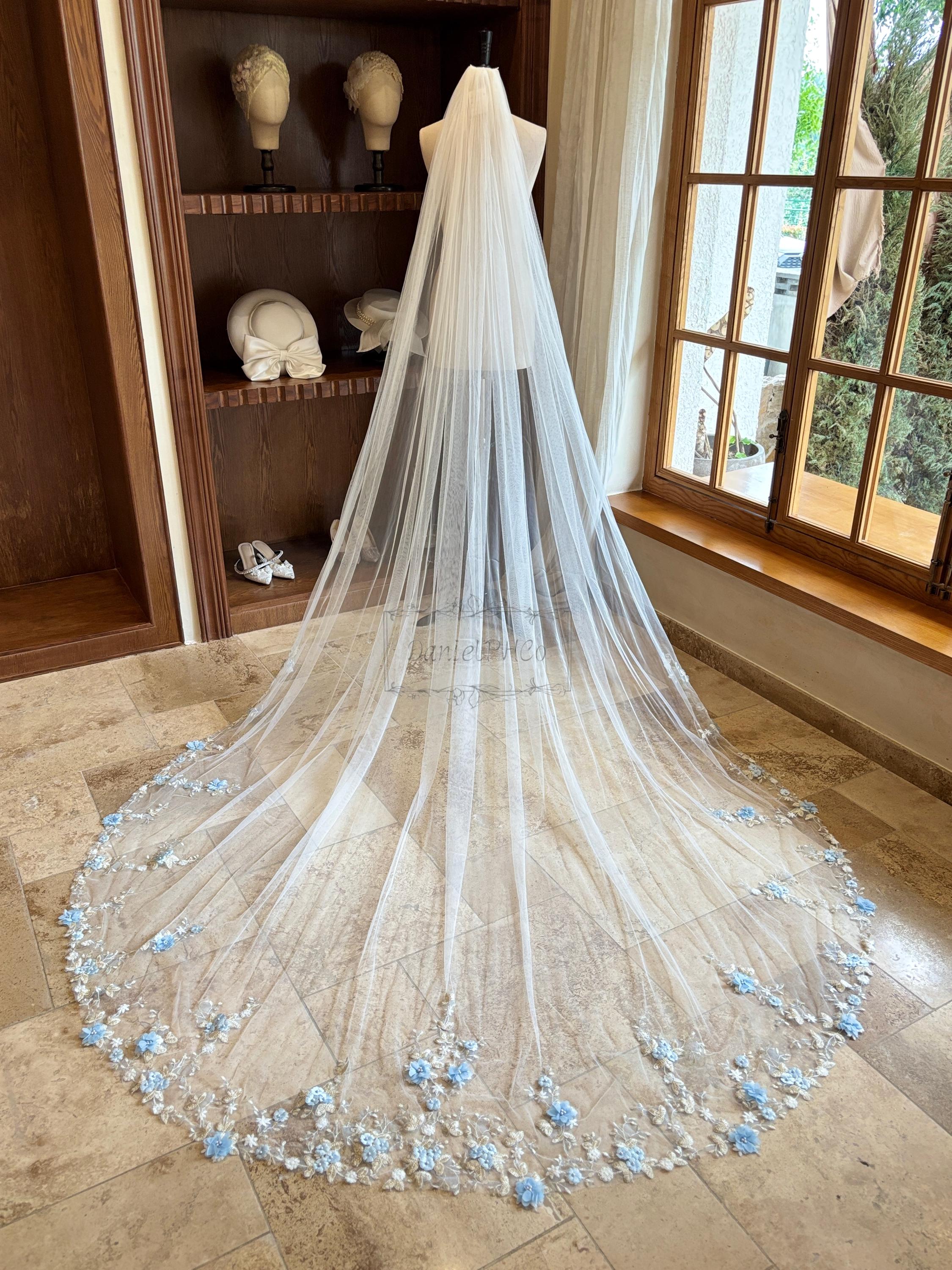 Vintage Flower Wedding Veil, Blue 3D Flower Veil With Pearl