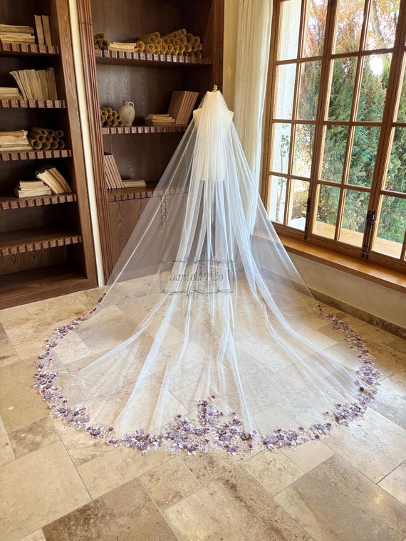 Romantic Purple 3D Floral Cathedral Veil, Lace Wedding Veil  display picture 3