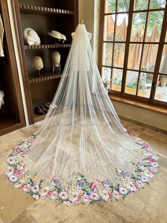 Velo Da Sposa Con Pettine - Lunghezza Cappella 90 Pollici - Pizzo Applique - Colore Avorio