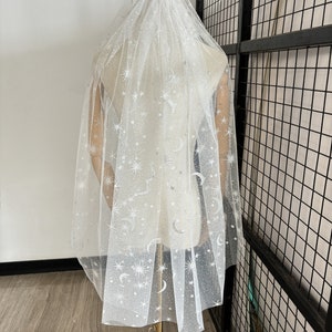 Glaring Star Wedding Veil, White Shiny Bridal Veil, Sparkling Wedding Veil, Star Glitters Veil, Moon Glitters Veil, Fingertip Wedding Veil