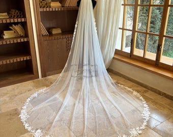 Classic Lace Cathedral Length Veil, Sparkly Sequined Flower Lace Veil, Ivory Tulle Bridal Veil, Floral Lace Veil, Bridal Accessory
